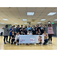 舞动人生
时间：每周二  中午12：00~13：00
老师：简文彦
地点：韵律教室